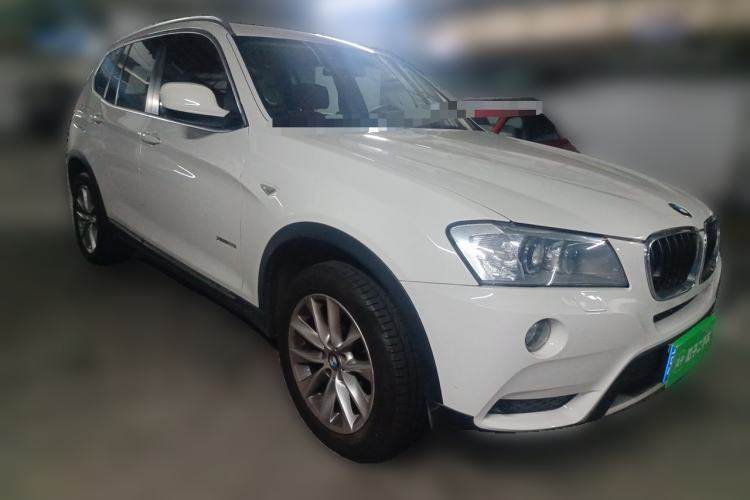 Used BMW X3 2013 Facelifted xDrive20i Luxury Edition Front Right 45 Deg