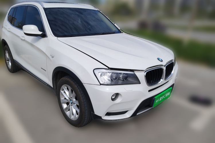 Used BMW X3 2013 Facelifted xDrive20i Luxury Edition Front Right 45 Deg