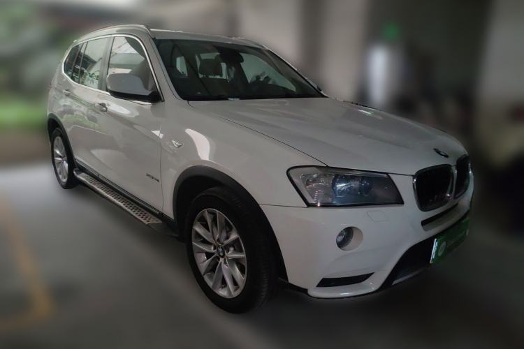 Used BMW X3 2013 Facelifted xDrive20i Luxury Edition Front Right 45 Deg