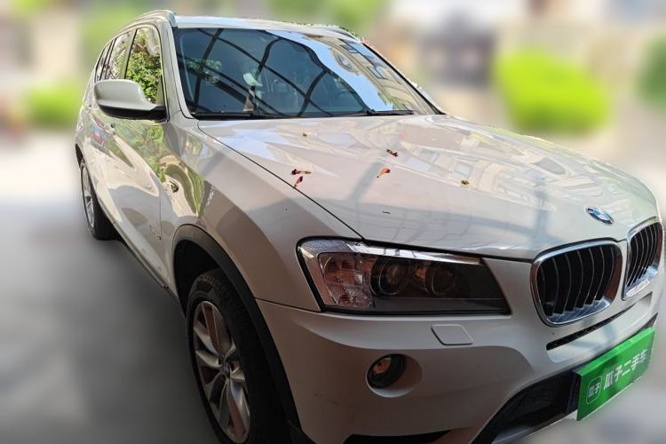 Used BMW X3 2013 Facelifted xDrive20i Luxury Edition Front Right 45 Deg