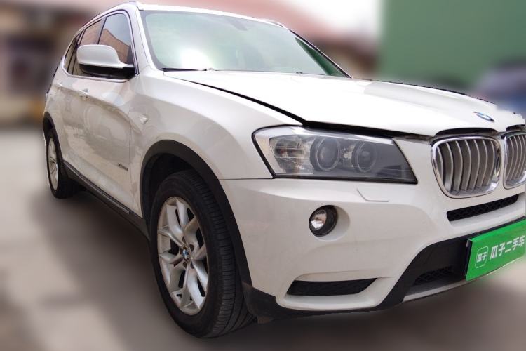 Used BMW X3 2013 xDrive28i Luxury Model Front Right 45 Deg