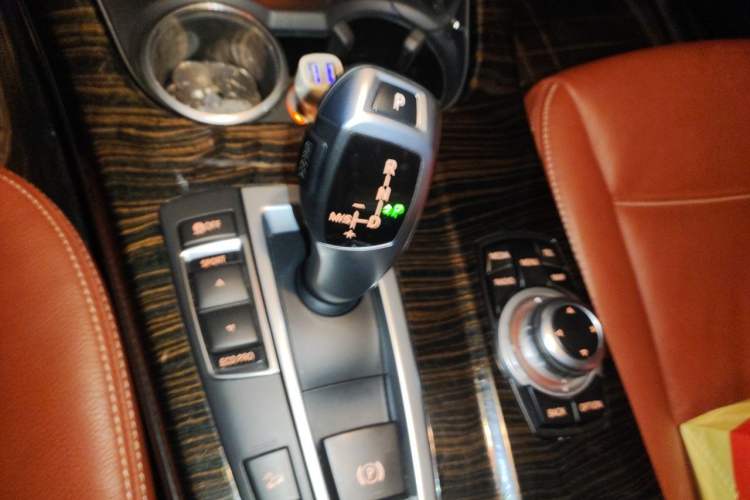 Used BMW X3 2013 Revised xDrive28i Luxury Edition Gear Lever