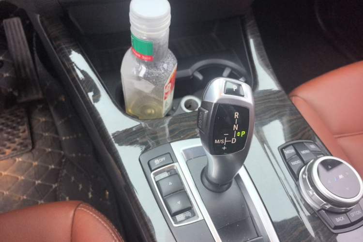 Used BMW X3 2013 xDrive20i Luxury Edition Gear Lever