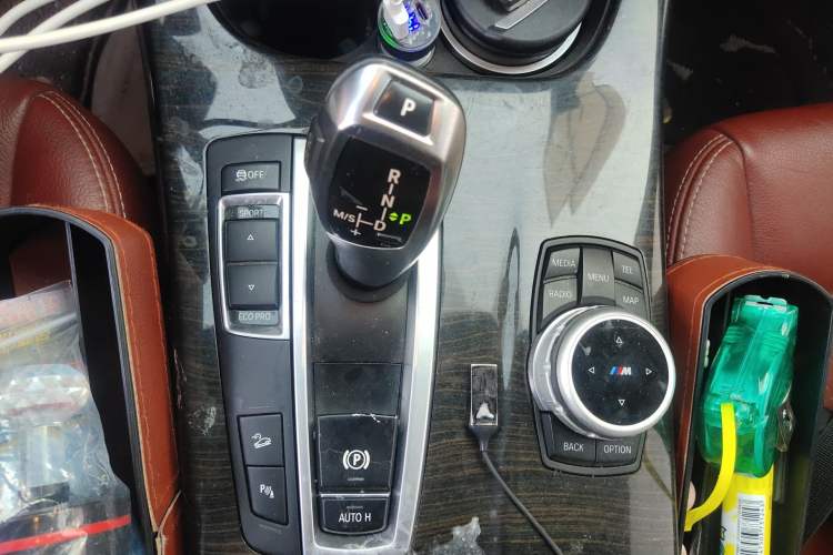 Used BMW X3 2013 xDrive20i Luxury Edition Gear Lever
