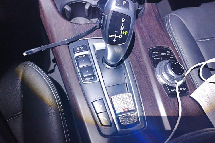 Used BMW X3 2013 Facelifted xDrive20i Luxury Edition Gear Lever