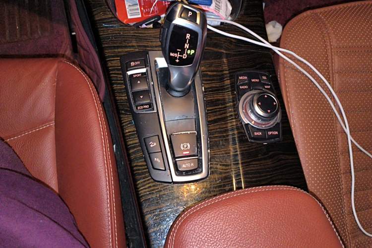 Used BMW X3 2013 xDrive20i Luxury Edition Gear Lever