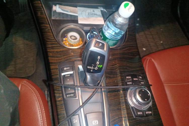 Used BMW X3 2013 Facelifted xDrive20i Luxury Edition Gear Lever