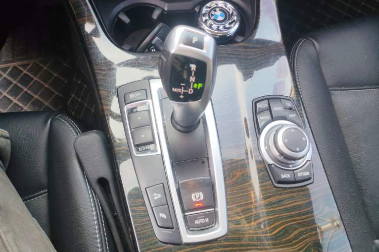 Used BMW X3 2013 xDrive20i Luxury Edition Gear Lever