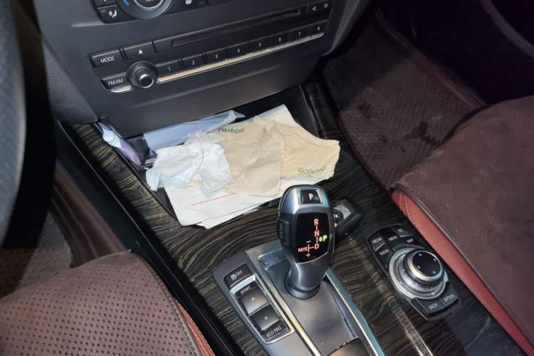 Used BMW X3 2013 xDrive20i Luxury Edition Gear Lever