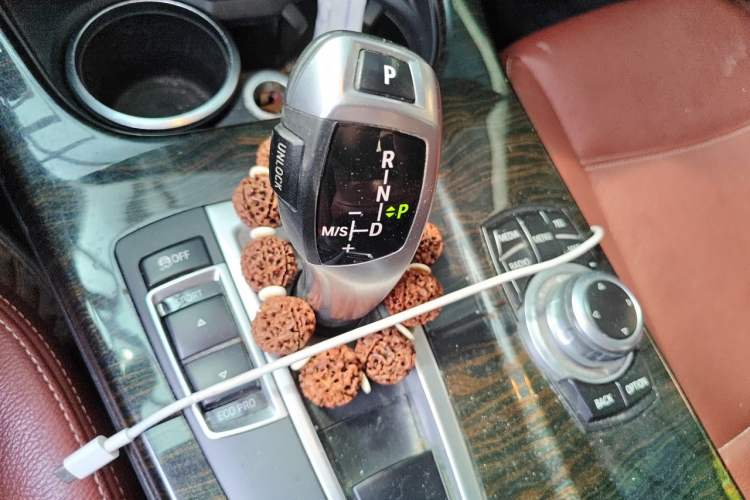 Used BMW X3 2013 Facelifted xDrive20i Luxury Edition Gear Lever