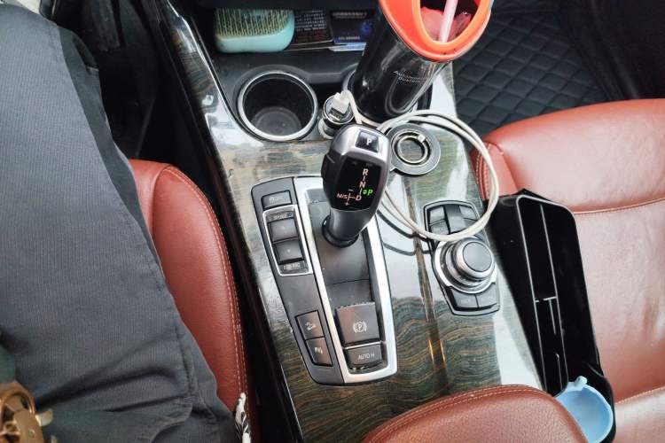 Used BMW X3 2013 Facelifted xDrive20i Luxury Edition Gear Lever