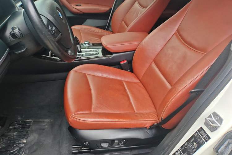 Used BMW X3 2013 Facelifted xDrive20i Luxury Edition Left Front Seat