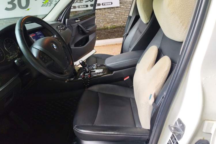 Used BMW X3 2013 Facelifted xDrive20i Luxury Edition Left Front Seat