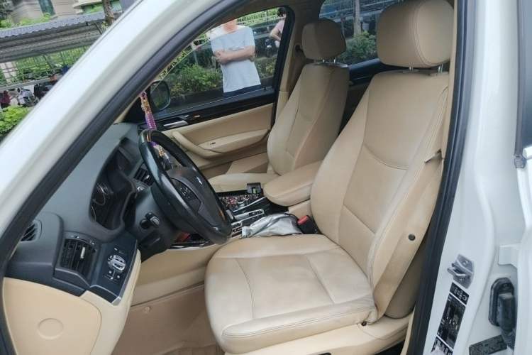 Used BMW X3 2013 xDrive20i Luxury Edition Left Front Seat