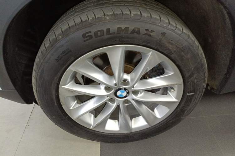 Used BMW X3 2013 Facelifted xDrive20i Luxury Edition Left Front Wheel Hub