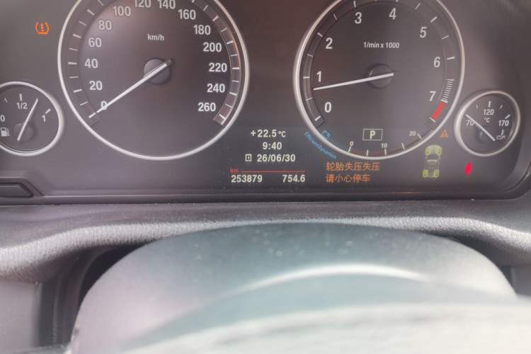 Used BMW X3 2013 xDrive28i Leading Model Odometer Close Up