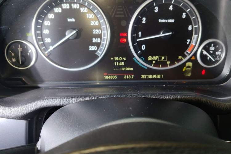 Used BMW X3 2013 Facelifted xDrive20i Luxury Edition Odometer Close Up