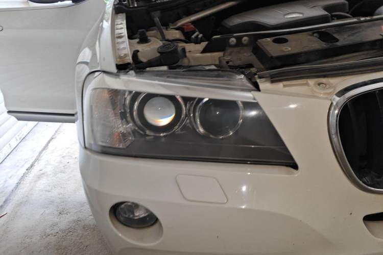 Used BMW X3 2013 Facelifted xDrive20i Luxury Edition Right Front Headlight