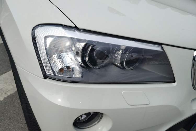 Used BMW X3 2013 Facelifted xDrive20i Luxury Edition Right Front Headlight