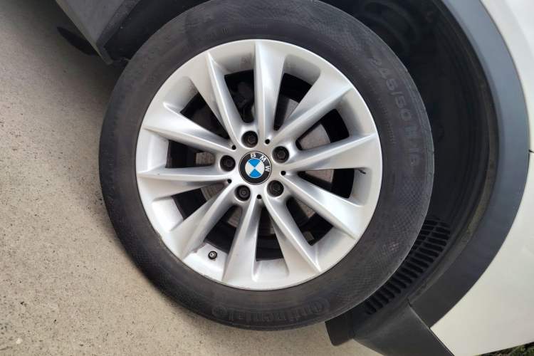 Used BMW X3 2013 Facelifted xDrive20i Luxury Edition Right Front Wheel Hub
