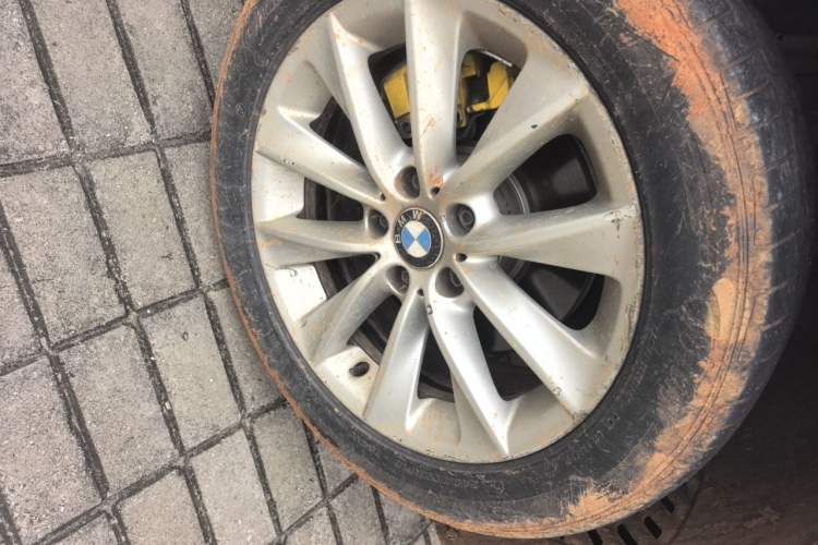 Used BMW X3 2013 xDrive20i Luxury Edition Right Front Wheel Hub