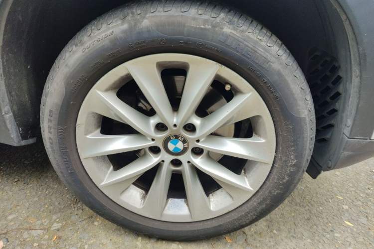 Used BMW X3 2013 xDrive20i Luxury Edition Right Front Wheel Hub