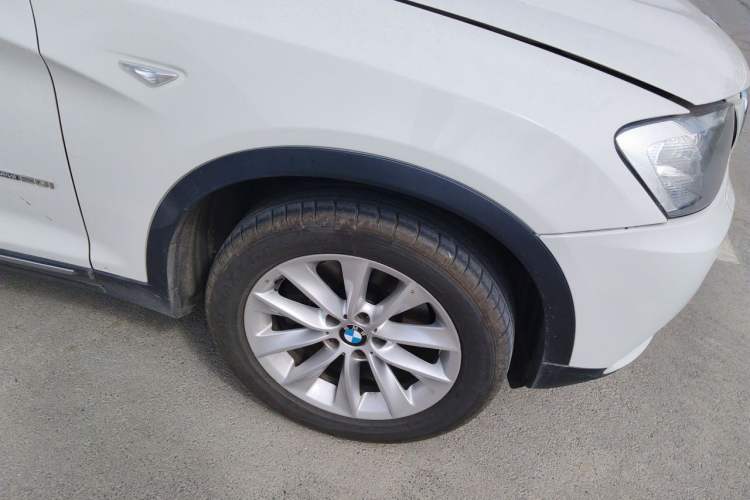 Used BMW X3 2013 Facelifted xDrive20i Luxury Edition Right Front Wheel Hub