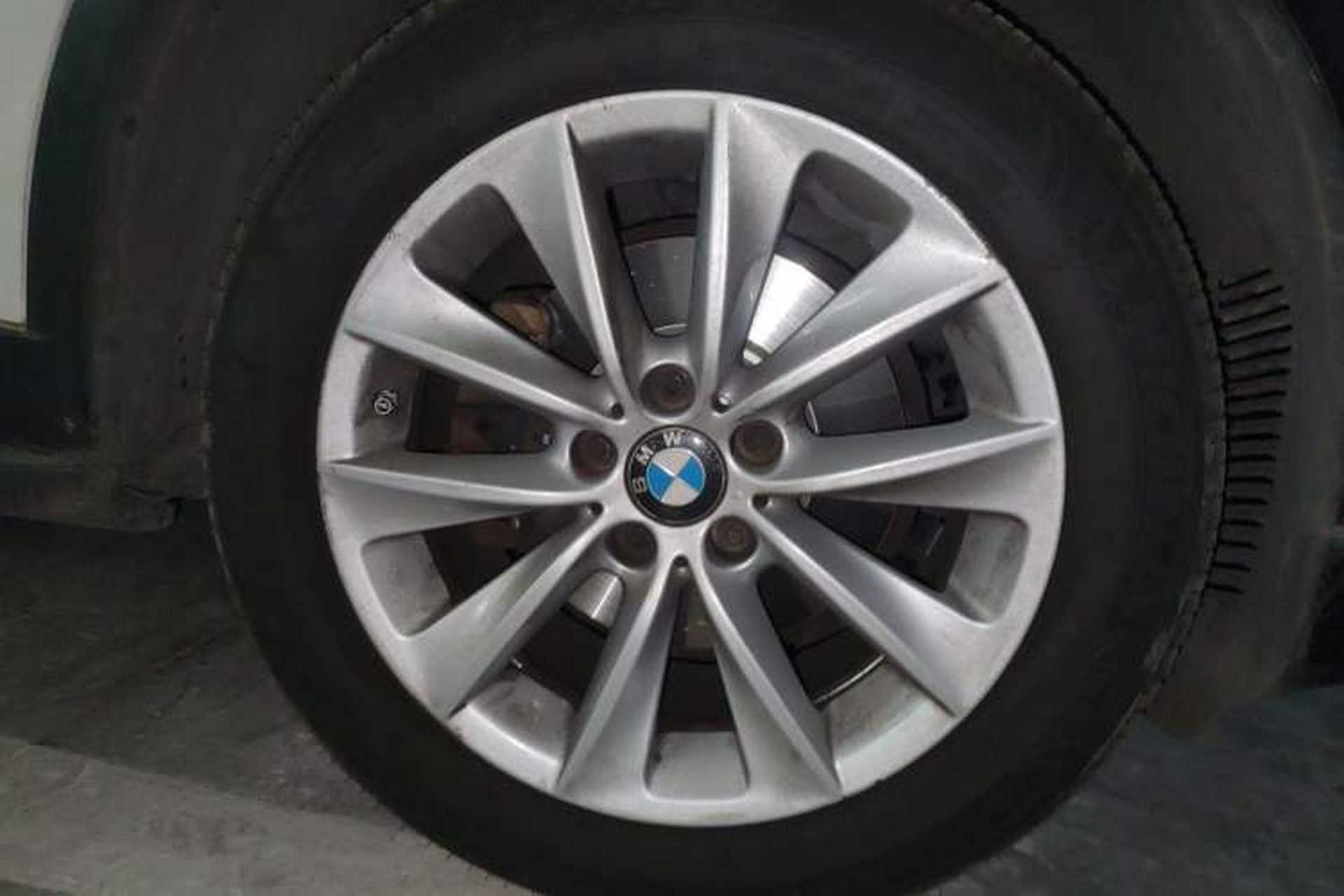 Used BMW X3 2013 Facelifted xDrive20i Luxury Edition Right Front Wheel Hub