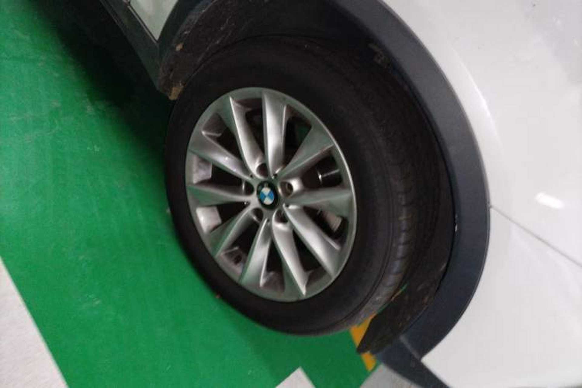 Used BMW X3 2013 Facelifted xDrive20i Luxury Edition Right Front Wheel Hub