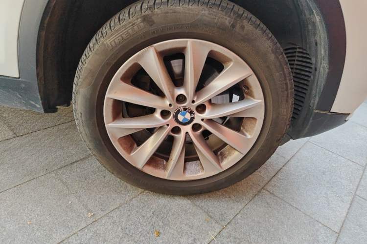 Used BMW X3 2013 Facelifted xDrive20i Luxury Edition Right Front Wheel Hub