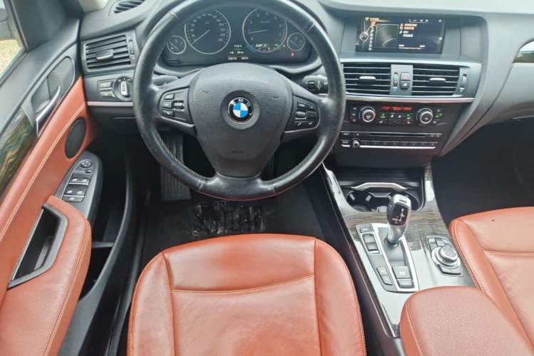 Used BMW X3 2013 Facelifted xDrive20i Luxury Edition Steering Wheel