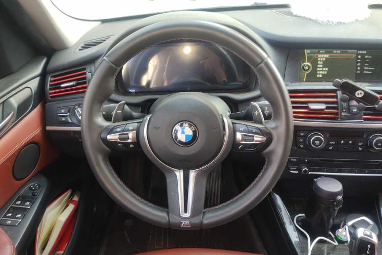 Used BMW X3 2013 xDrive20i Luxury Edition Steering Wheel