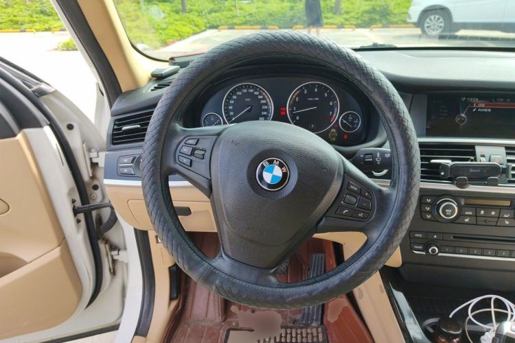 Used BMW X3 2013 Facelifted xDrive20i Luxury Edition Steering Wheel