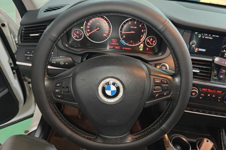 Used BMW X3 2013 Facelifted xDrive20i Luxury Edition Steering Wheel