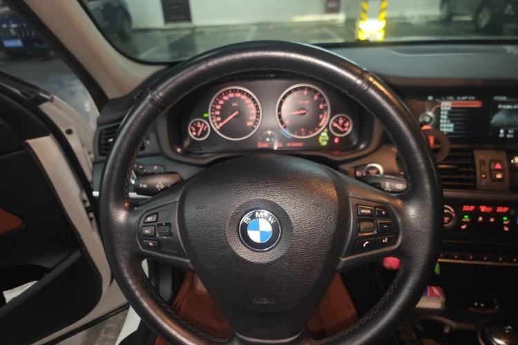 Used BMW X3 2013 Facelifted xDrive20i Luxury Edition Steering Wheel