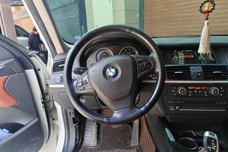 Used BMW X3 2013 Facelifted xDrive20i Luxury Edition Steering Wheel