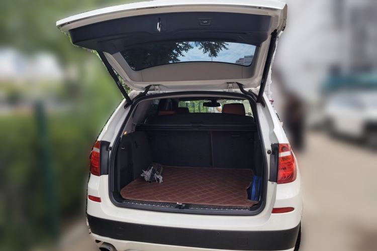 Used BMW X3 2013 Facelifted xDrive20i Luxury Edition Trunk