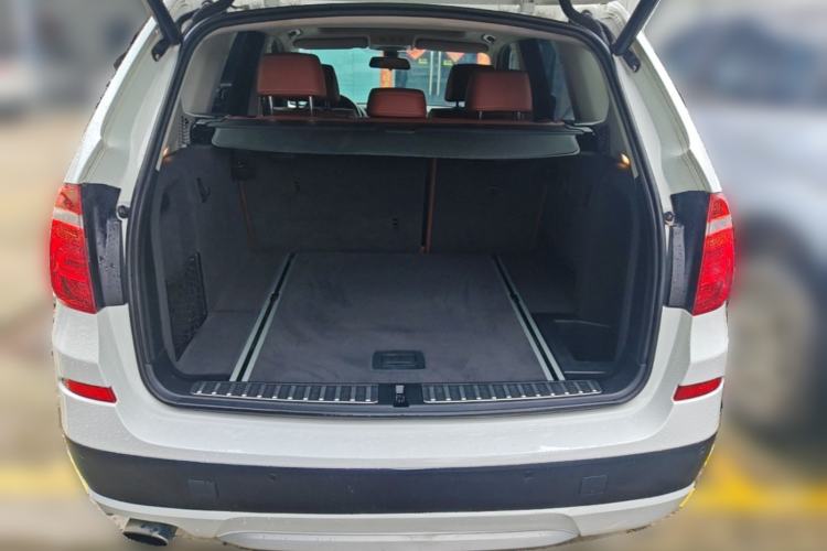 Used BMW X3 2013 Facelifted xDrive20i Luxury Edition Trunk