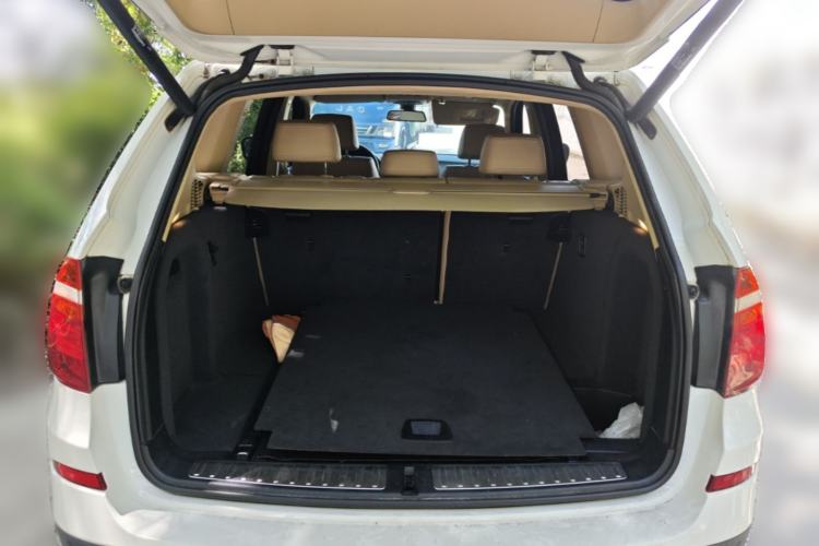 Used BMW X3 2013 xDrive20i Luxury Edition Trunk