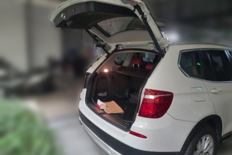 Used BMW X3 2013 Facelifted xDrive20i Luxury Edition Trunk