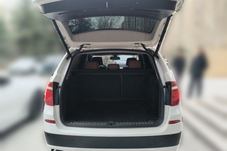 Used BMW X3 2013 xDrive20i Luxury Edition Trunk