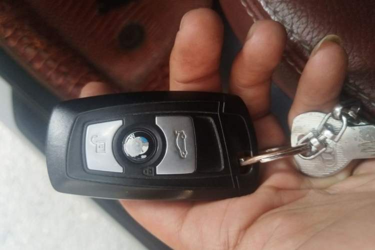 Used BMW X3  Vehicle Key
