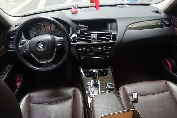 Used BMW X3 2014 xDrive28i X Design Package Center Console