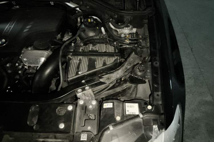 Used BMW X3 2014 xDrive20i Leading Model Engine Bay Left