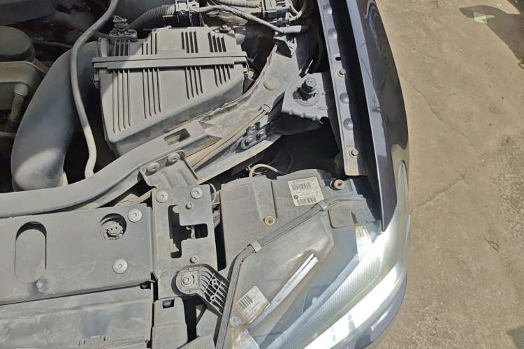 Used BMW X3 2014 xDrive20i X Design Package Engine Bay Left