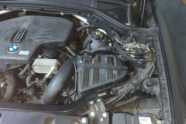 Used BMW X3 2014 xDrive20i Leading Model Engine Bay Left