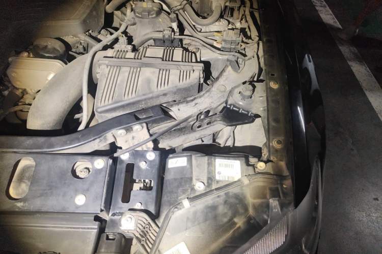 Used BMW X3 2014 xDrive20i X Design Package Engine Bay Left