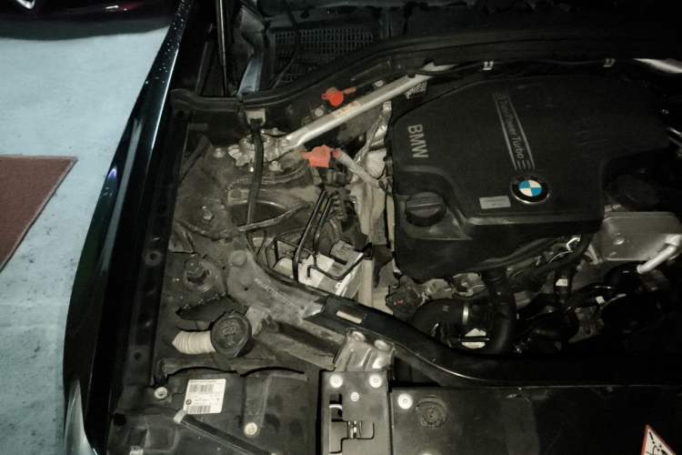 Used BMW X3 2014 xDrive20i Leading Model Engine Bay Right