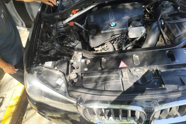 Used BMW X3 2014 xDrive28i X Design Package Engine Bay Right