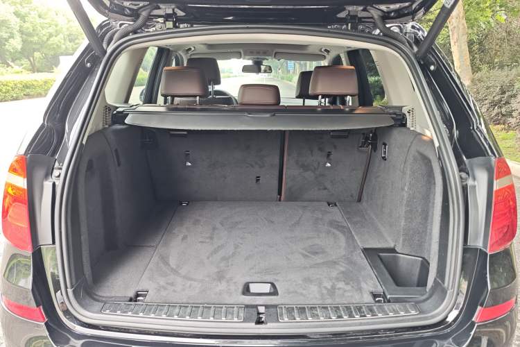 Used BMW X3 2014 xDrive20i X Design Package Interior 12